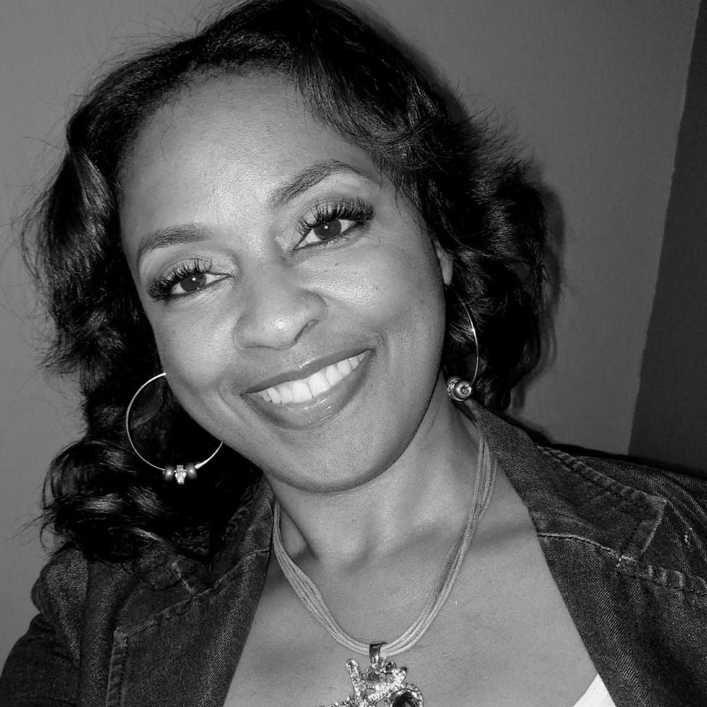 Meet your Posher, Mia